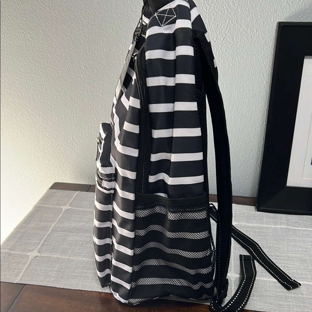 Brand new, with tag Scout Pack Leader Backpack in Fleetwood Black - Picture 7 of 9